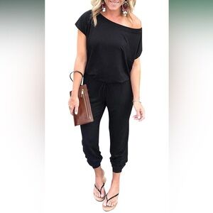 PrettyGarden Black On or Off Shoulder Jogger Style Romper